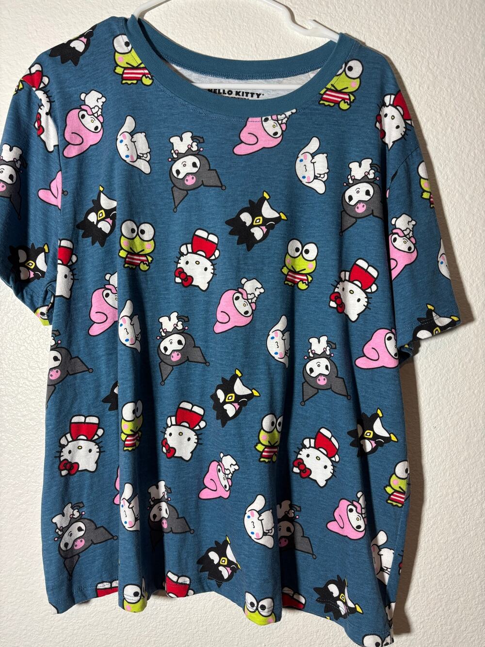 Hello Kitty & Friends Size 2X Character Graphic T-Shirt Sanrio Hybrid Apparel